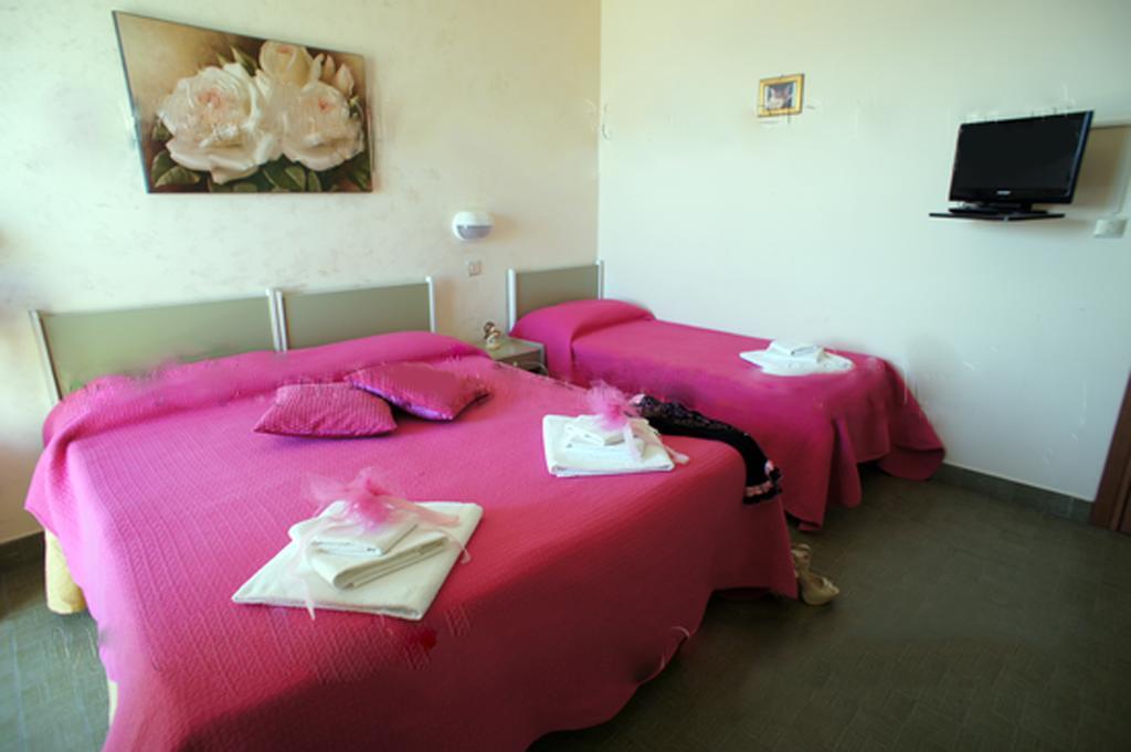 Hotel Brenta Viserbella di Rimini Ngoại thất bức ảnh