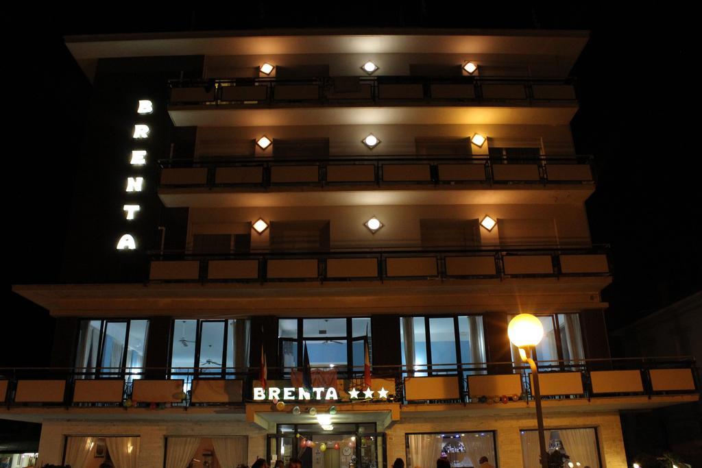 Hotel Brenta Viserbella di Rimini Ngoại thất bức ảnh