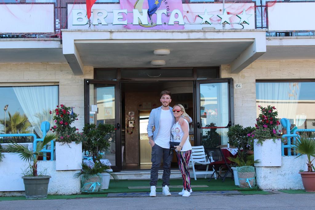Hotel Brenta Viserbella di Rimini Ngoại thất bức ảnh