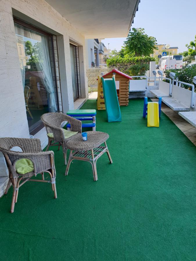 Hotel Brenta Viserbella di Rimini Ngoại thất bức ảnh