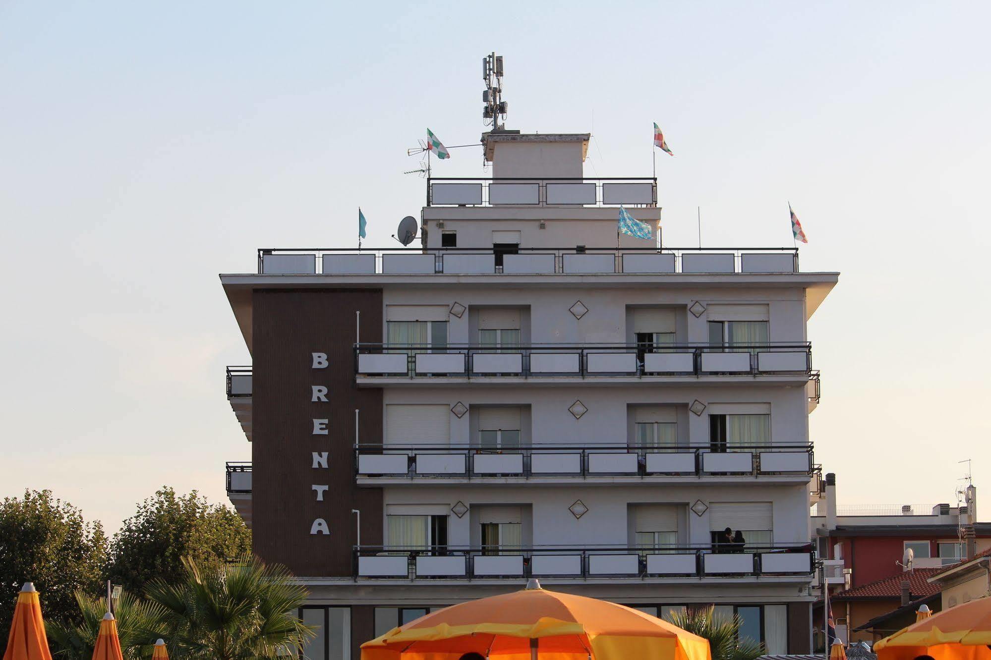Hotel Brenta Viserbella di Rimini Ngoại thất bức ảnh