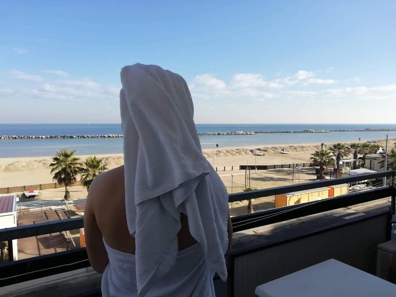 Hotel Brenta Viserbella di Rimini Ngoại thất bức ảnh